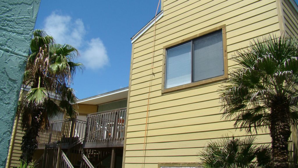 INSTALLING NEW HARDIE PLANK SIDING